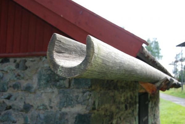Cost of Wooden Gutter Repair in Hendersonville
