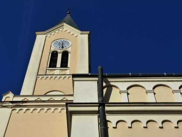Cost of Church Gutter Installation in Hendersonville